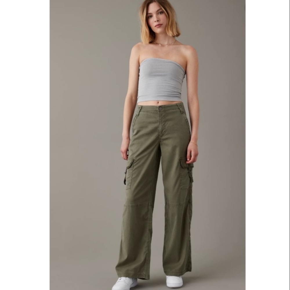 American Eagle Super High Rise Baggy Wide Leg Slouchy Cargo Pant Green 2